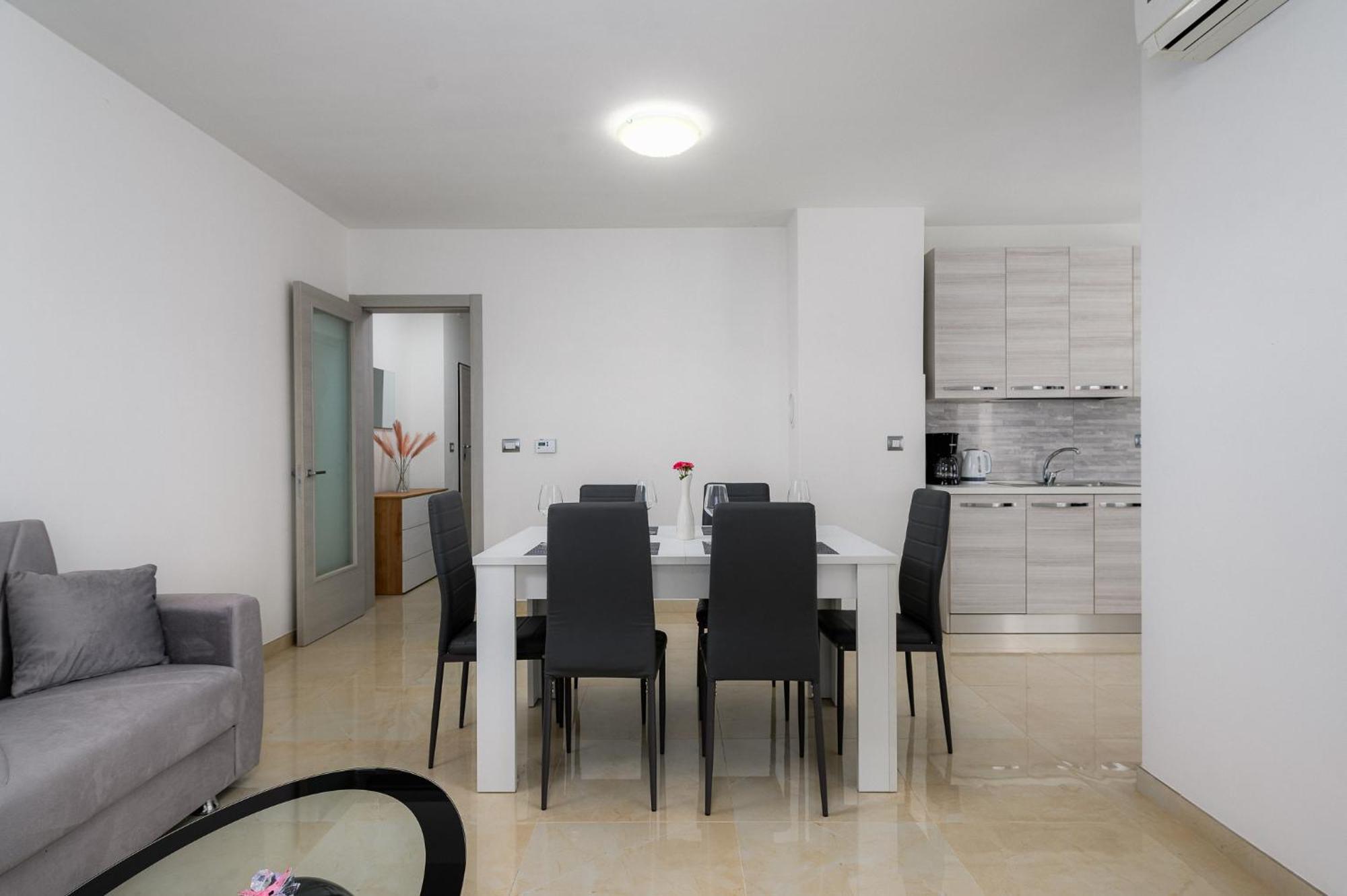 Stancija Amorozo 5 - Apartment N. 7 Poreč Dış mekan fotoğraf
